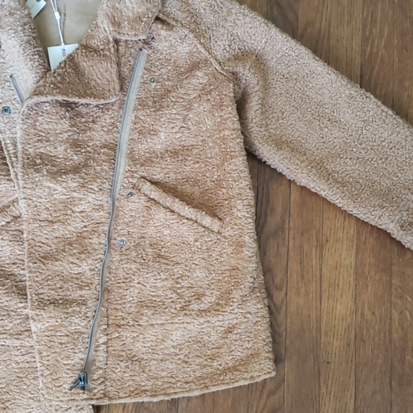 Coat - Picture 2 of 3